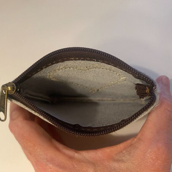Heart Coin Purse Speckled Dark Taupe Chocolate Brown White Cowhide Zip Closure - Picture 3 of 8